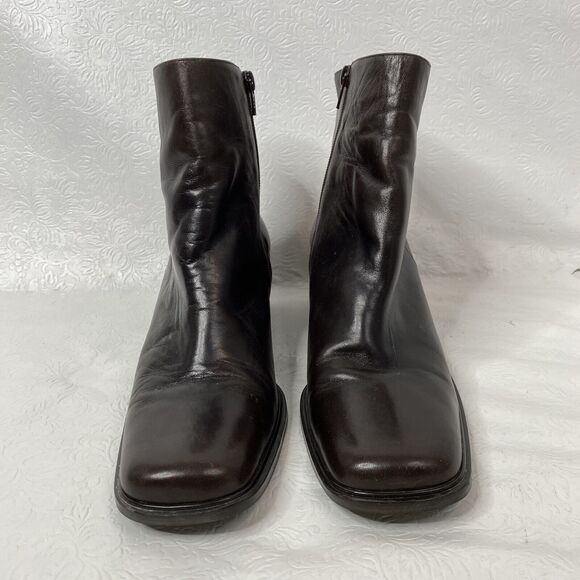 Easentials Etienne Aigner 11N Brown Ankle Boots - Picture 6 of 13